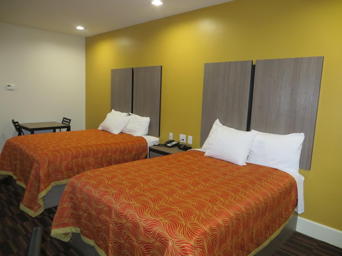 Scottish Inn And Suites Кейти Экстерьер фото